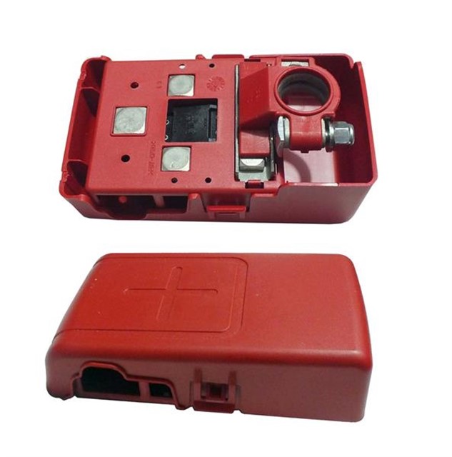 AKU KUTUP BASI SIGORTALI CLIO - MGN SIGORTALAR: POWERVAL CAL2 / MIDIVAL 30 AH X 2 GUC DAGITICI