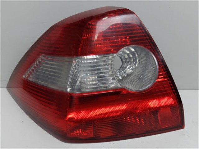 STOP LAMBASI DUYLU SAG RENAULT MEGANE II SEDAN 02