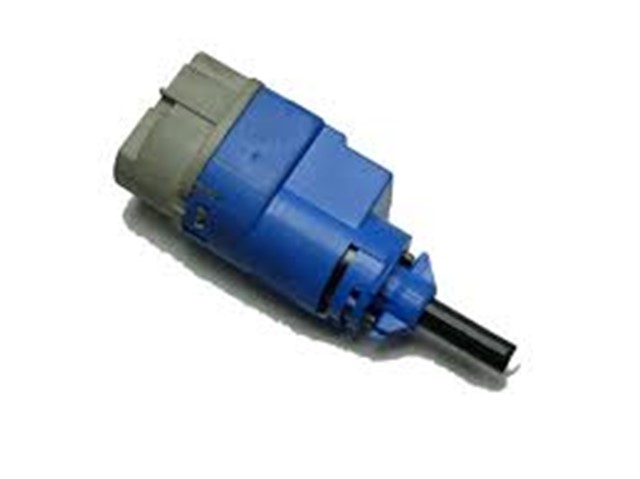 DEBRIYAJ PEDAL KONTAKTORU TRAFIC - VIVARO III 1.6DCI - CLIO II - IV - LOGAN