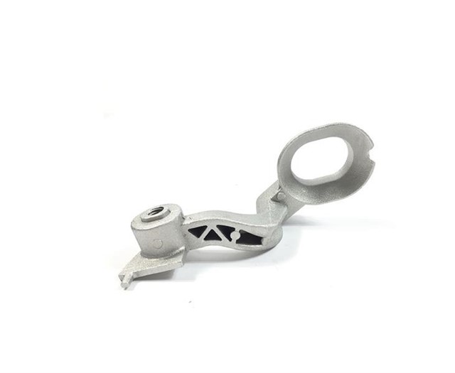 RADYATOR BAGLANTI BRAKETI UST SAG CORSA C - COMBO C 01