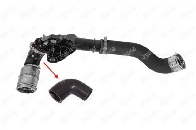 TURBO HORTUMUPLASTIK BORU HARICOK ILE GOSTERILEN KUCUK HORTUM RENAULT MASTER