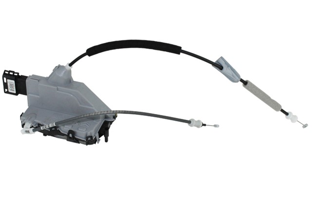 SOL ARKA KAPI KILIDI 3008 II P84