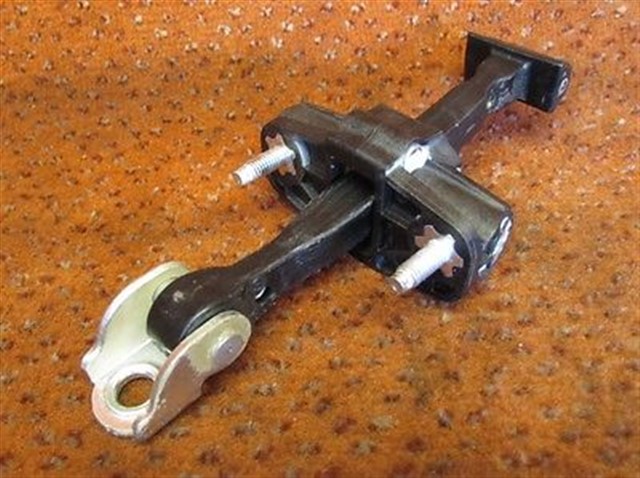 KAPI GERGI YAYI ON FIAT 500L