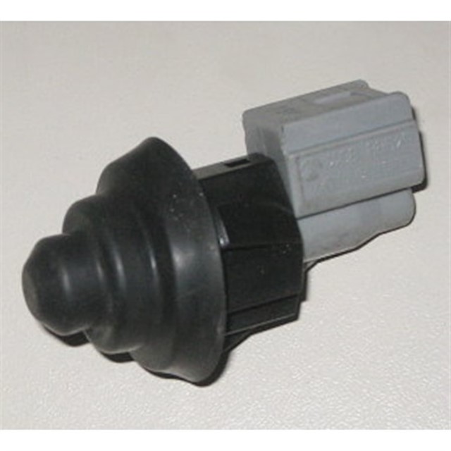 KAPI ISIK BUTONU DOBLO EGEA PUNTO