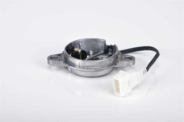 ATESLEME SENSORU VOLVO 850 91 - 96 960 94 - 96 S70 97 - 00 S90 V70 LAGUNA 2.0 95 - 01 SAFRANE 2.0 2