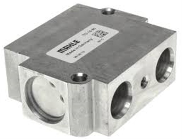 TERMOSTAT BMW F30 M3 F06