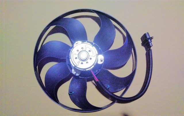 FAN MOTORU GOLF IV - POLO 95 - 99 - LEON 99 - 06 TOLEDO II - OCTAVIA 01 - 06 250 - 80W - 350MM