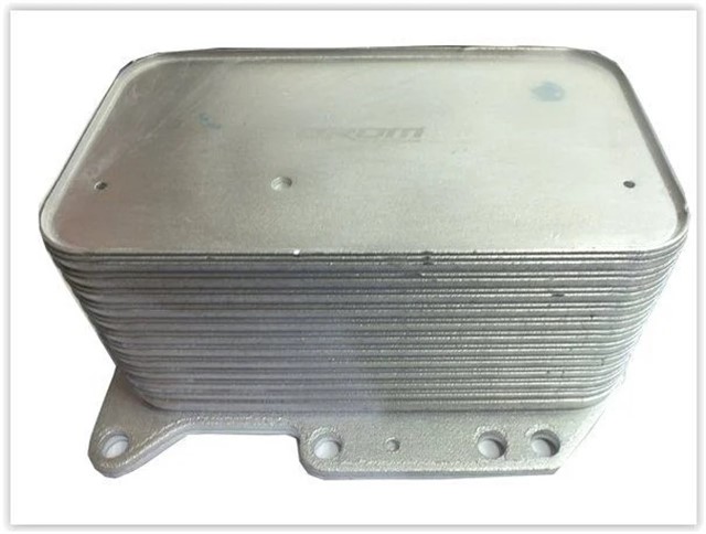 YAG SOGUTUCUSU RENAULT KOLEOS I - TRAFIC II - MASTER III - MOVANO B - VIVARO - NISSAN NV400 8201005241