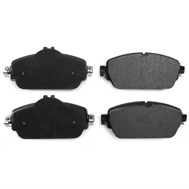 MERCEDES C SERISI - GLA ON BALATA