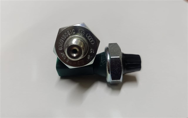 YAG BASINC MUSURU YESIL [0.3 - 0.6 BAR] GOLF4 - GOLF5 - GOLF6 - JETTA - CADDY - AMAROK - A3 - POLO BAG - BBY - BKY - BLF - BLP - BMY - CAXA - CAVA - 1.4 16V - 1.4 TSI 01 - 