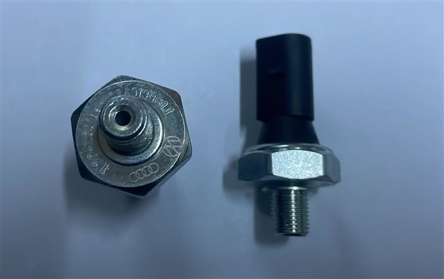 YAG BASINC MUSURU SIYAH [1.2 - 1.6 BAR] GOLF4 - 5 - 6 - BORA - CADDY - PASSAT - JETTA - POLO - A3 - TOLEDO - AMAROK AKL - ALZ - BFQ - BSE - BGU 1.6 97 - 10