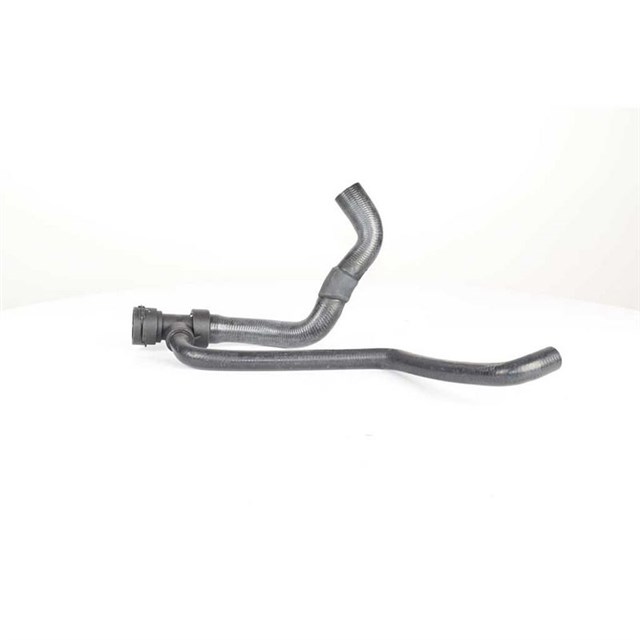 RADYATOR HORTUMU ALT PASSAT - A4 ADR - AEP - APU 1,8 - 1,8 T 97 - 00  BSG oto yedek parça