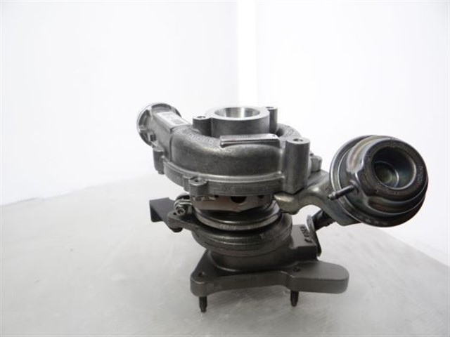 TURBO KOMPLE RENAULT MASTER III 10 TRAFIC II 06 OPEL MOVANO B 10 VIVARO 06 2.0DCI M9R 2.3DCI M9T