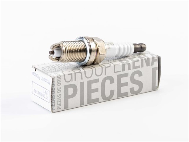 BUJI R9 - R19 - MGN - CLIO - PALIO - MAREA - 106 - 206 - CORSA - ASTRA - VECTRA CIFT TIRNAK