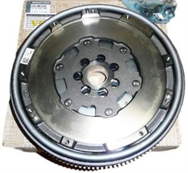 DEBRIYAJ VOLANI CLIO III 05 LAGUNA III 07 15 MEGANE II - III - IV FLUENCE 09 QASHQAI J11 13 18 JUKE 10 KANGOO 08 DUSTER 10 CITAN 13 1.5 DCI OYNAR BASLIKLI