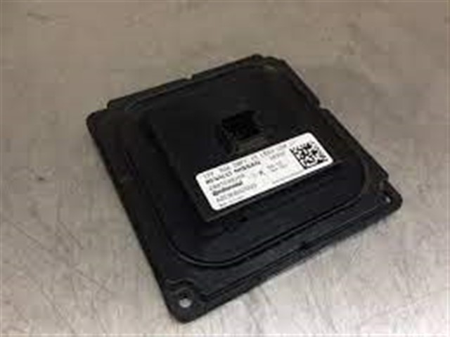 XENON FAR AYAR BEYNI BALAST RENAULT MEGANE IV 15 KADJAR 15 TALISMAN 15