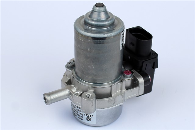 ELEKTRIKLI VAKUM POMPASI GOLF5 - 6 - 7 - CADDY - JETTA - PASSAT - POLO - TIGUAN - A3 - LEON 2012