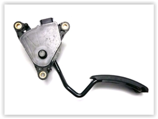 GAZ PEDALI KAPTOR CLIO III