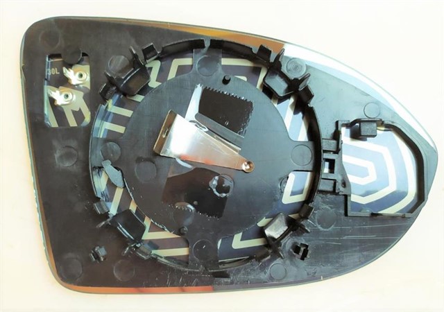 DIS DIKIZ AYNA CAMI ISITMALI ASFERIK SOL PASSAT