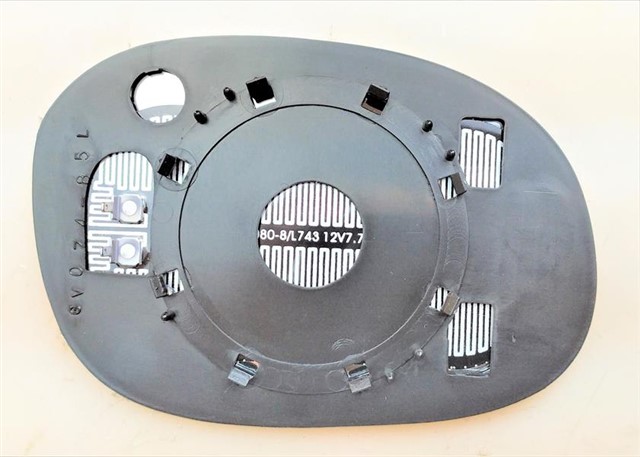 DIS DIKIZ AYNA CAMI ISITMALI ASFERIK SOL C3 02 - 08