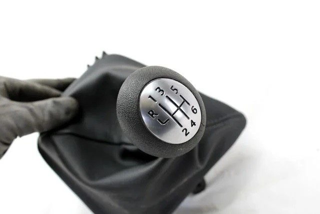 ORJINAL - VITES KOL KORUGU TOPUZU 6 ILERI KROM RENAULT KANGOO III F61 - K61 - MERCEDES CITAN