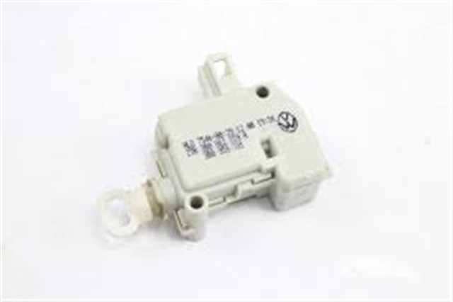 BAGAJ MERKEZI KILIT MOTORU GOLF IV 97 - 05 PASSAT 96 - 00 IBIZA 02 - 09 - LEON - OCTAVIA 97 MERCEDES - BMW