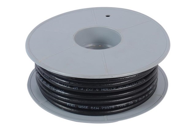 YAKIT HORTUMU TUM ARABALAR ICIN ICTEN ORGULU 3.2 MMX7.0MM E TIPI PLASTIK MAKARALI