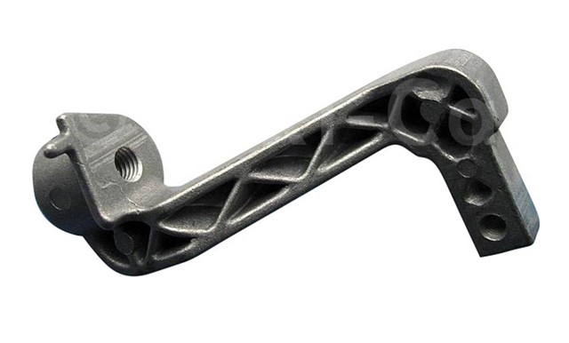 RADYATOR BAGLANTI BRAKETI ALT SOL CORSA C - COMBO C 01