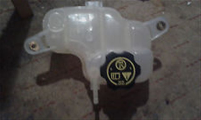 RADYATOR SU DEPOSU OTOM. CORSA E