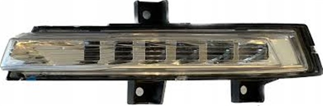 SOL GUNDUZ FARI RENAULT CLIO IV RS