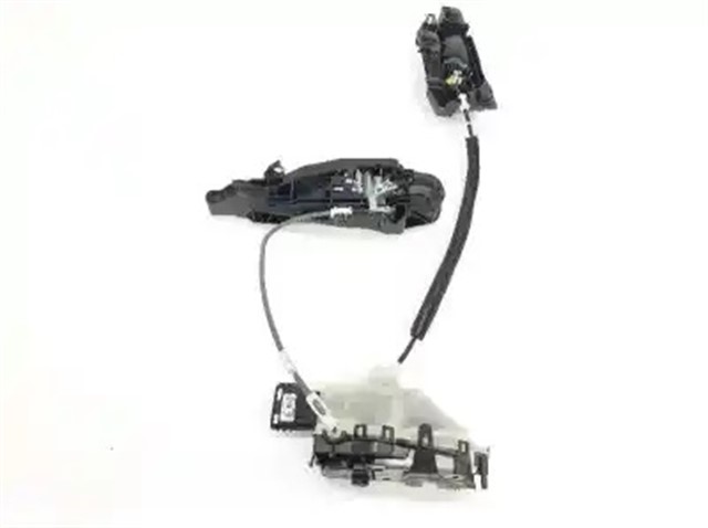 ARKA KAPI KILIDI SOL CROSSLAND 17