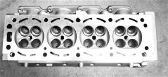 SILINDIR KAPAGI SKODA FAVORIT 136L SUBAP YAY VE TIRNAKLARI UZERINDE