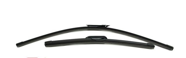 SILECEK SUPURGESI TAKIM 650MM / 425MM BMW F40 F44