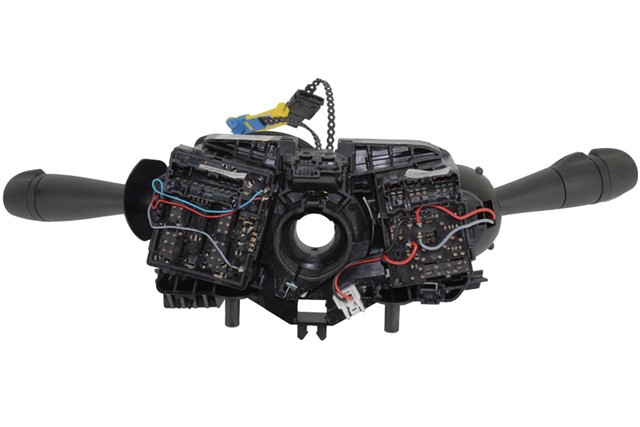 FAR SINYAL KOLU SILECEK KUMANDA KOLU KOMPLE D.DUSTER - LOGAN II - SANDERO II - CAPTUR - CLIO IV - TWNG III 255674917R - 8201196345