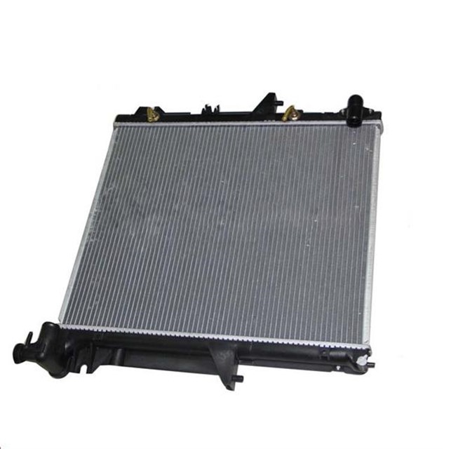 RADYATOR MITSUBISHI L200 2.5 D