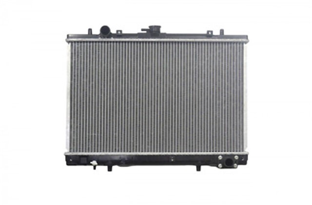 RADYATOR MITSUBISHI L200 2.0 2.4
