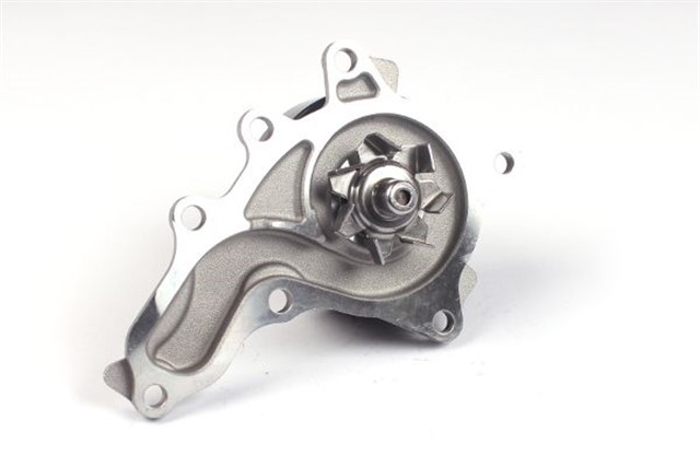 SU POMPASI TOYOTA CAMRY