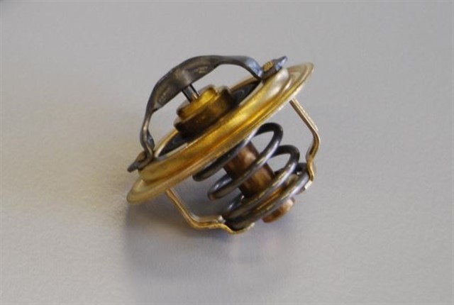 X TERMOSTAT GOLF VI - PLUS - JETTA III - IV - PASSAT - POLO - A1 - IBIZA - LEON - FABIA - OCTAVIA 1.6 TDI 92C