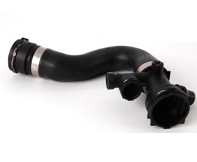 RADYATOR HORTUMU X3 E83 LCI 06 - 10