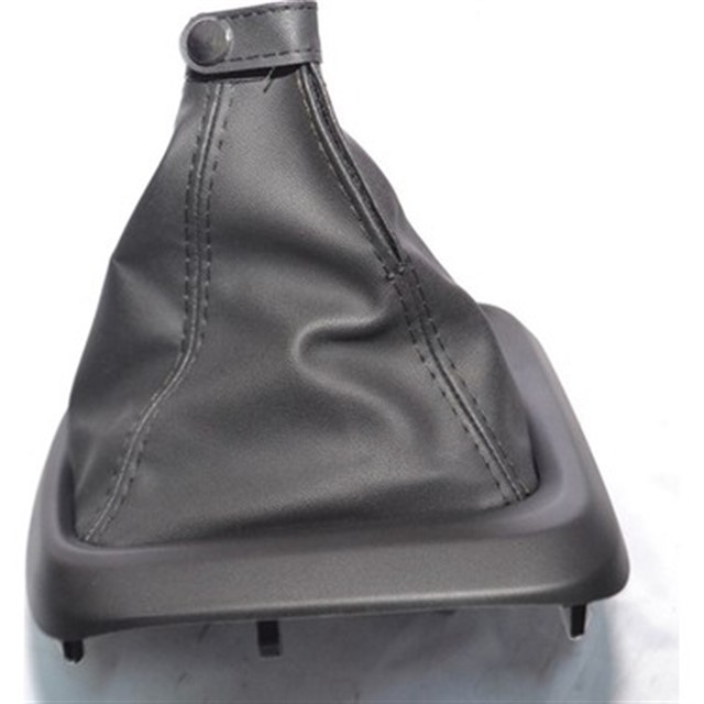 VITES KORUGU SIYAH CERCEVELI EGEA