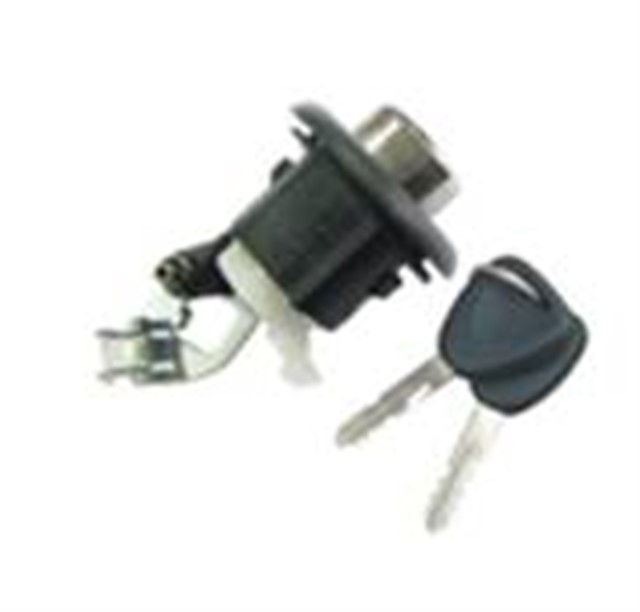 BAGAJ KILIDI ANAHTARLI DACIA SANDERO 07