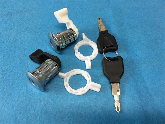 ON KAPI KILIT FISEK TAKIMI CLIO IKI KAPI ICIN