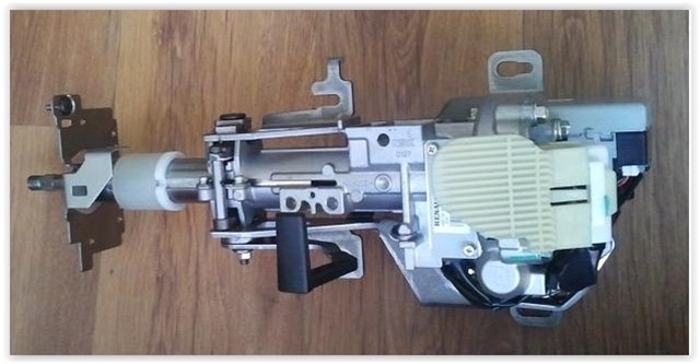 488109182R DIREKSIYON KOLONU ELEKTRIKLI FLUENCE