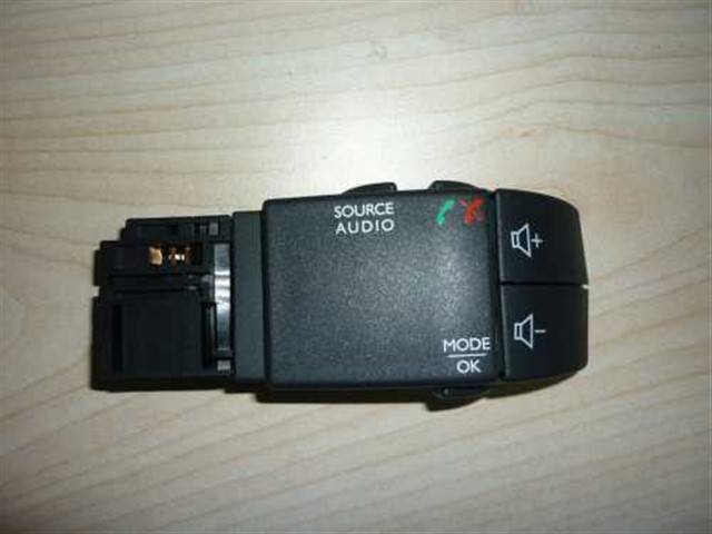 RADYO KUMANDASI CLIO IV