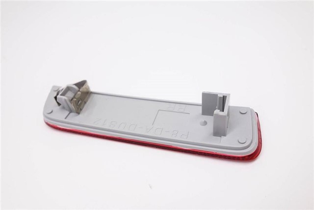 ARKA TAMPON REFLEKTORU SOL DACIA DUSTER