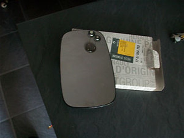 AYNA CAMI ELEKTRIKLI ISITMALI SAG MGN II