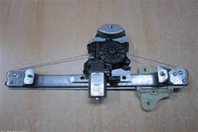 SOL ARKA CAM KRIKOSU