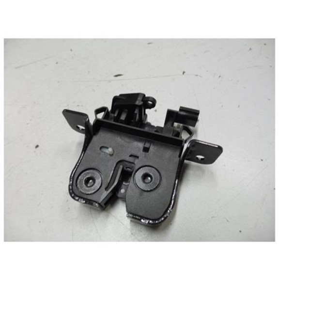 BAGAJ KILIT MEKANIZMASI DACIA DUSTER