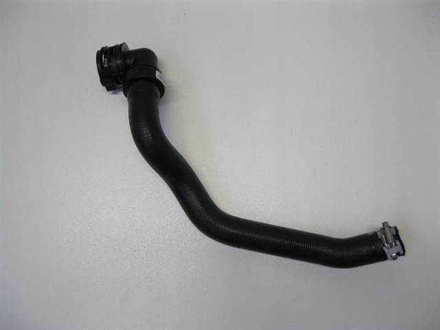 RADYATOR ALT HORTUMU 3008 - 308 II - 5008 - 508 - EXPERT IV - PARTNER - RIFTER - BERLINGO - C4 PICASSO - C5 AIRCROSS - J