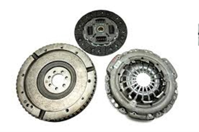 DEBRIYAJ SETI SABIT VOLANLI CLIO III - KANGOO - LAGUNA III - MEGANE II - III - FLUENCE - SCENIC II 1.5DCI K9K - F4R - QASHQAI J11 13 - 18 - JUKE - MERCEDES CITAN 111 CDI 13 1.5 DCI 123003948R - 7701479061 - 123006354R